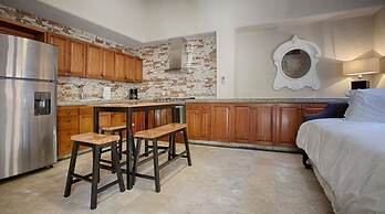 Casa Brooks  by Cabo Platinum