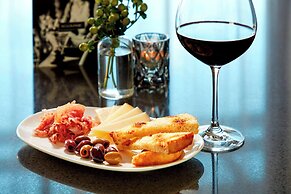 AC Hotel by Marriott Sunnyvale Cupertino