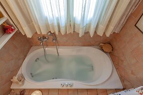 Beautiful mini eco farmhouse