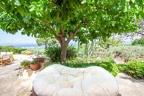 Beautiful mini eco farmhouse