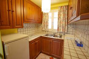 Beautiful mini eco farmhouse