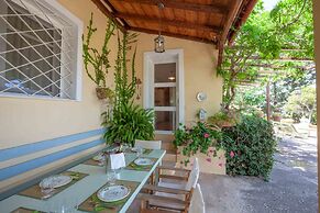 Beautiful mini eco farmhouse