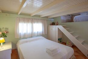 Beautiful mini eco farmhouse