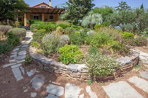 Beautiful mini eco farmhouse