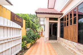 Baan Por Jai HuaHin Pool Villa