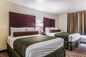 Cobblestone Hotel & Suites - Hutchinson