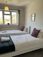 Airport Garden Rooms