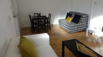 Airport Garden Rooms