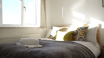 Airport Garden Rooms