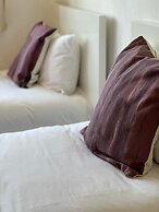 Airport Garden Rooms