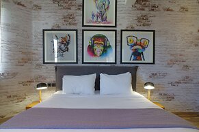 The Athens Version Luxury Suites