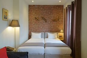 The Athens Version Luxury Suites