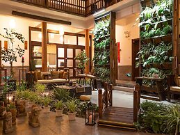 Dali Yanqingshanju Inn