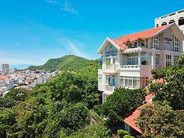 The Wind Resort - Tropical Hillside Escape