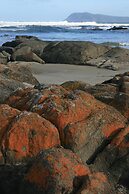 Snug Beach Cabin And Caravan Park