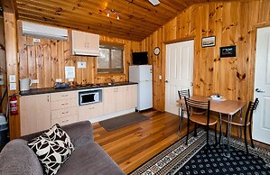 Snug Beach Cabin And Caravan Park