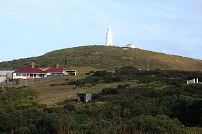 Snug Beach Cabin And Caravan Park