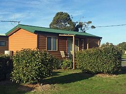 Snug Beach Cabin And Caravan Park