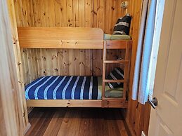 Snug Beach Cabin And Caravan Park