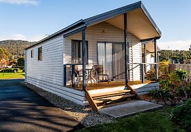 Snug Beach Cabin And Caravan Park