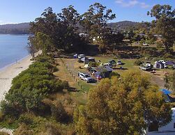 Snug Beach Cabin And Caravan Park