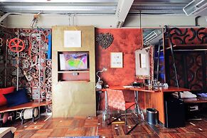 MeStyle Garage Hotel Bangkok