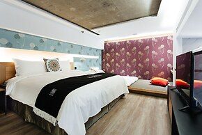 CHECK inn Taichung Zhongshan