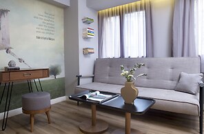 Apollon Library Suites