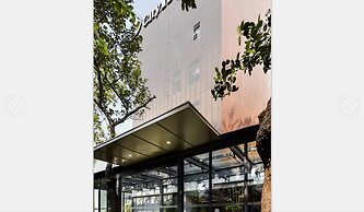 City Inn OCT Loft Branch