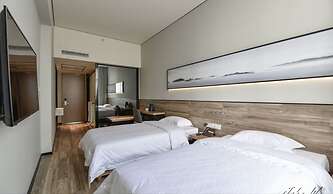 City Inn OCT Loft Branch