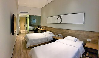 City Inn OCT Loft Branch