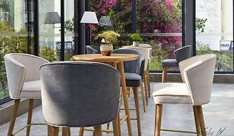 City Inn OCT Loft Branch