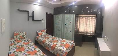 Ocean Waves Mom's Guest House