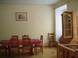 Haeska Manor