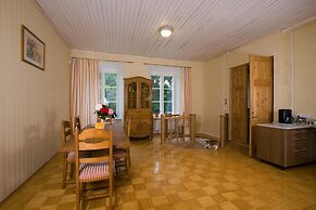 Haeska Manor