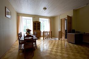 Haeska Manor