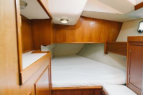 Sheliak boat and breakfast