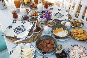 Aisem By Hire Alacati