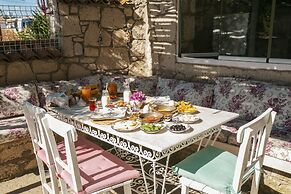 Aisem By Hire Alacati