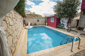 Aisem By Hire Alacati