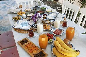 Aisem By Hire Alacati