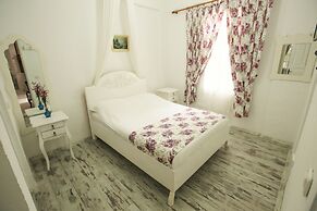 Aisem By Hire Alacati