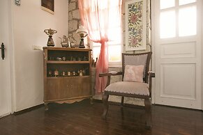 Aisem By Hire Alacati