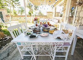 Aisem By Hire Alacati