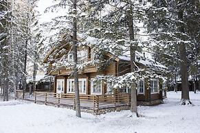 Eco-hotel Izumrudniy les