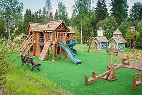Eco-hotel Izumrudniy les
