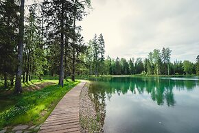Eco-hotel Izumrudniy les