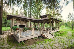 Eco-hotel Izumrudniy les
