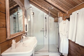 Eco-hotel Izumrudniy les