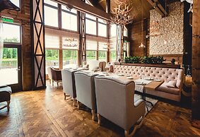 Eco-hotel Izumrudniy les